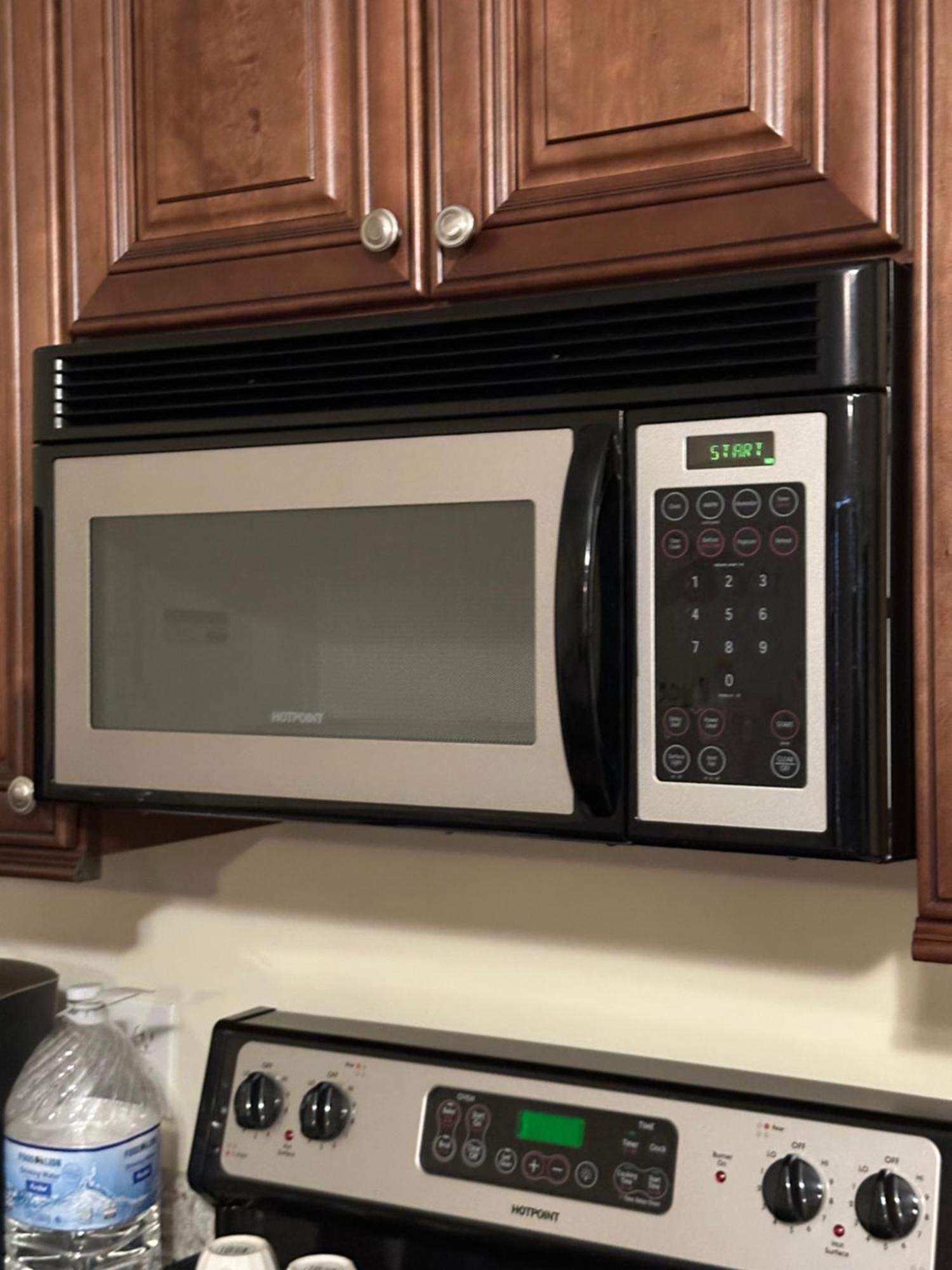 Moorefield Suites Greensboro East McLeansville Bagian luar foto